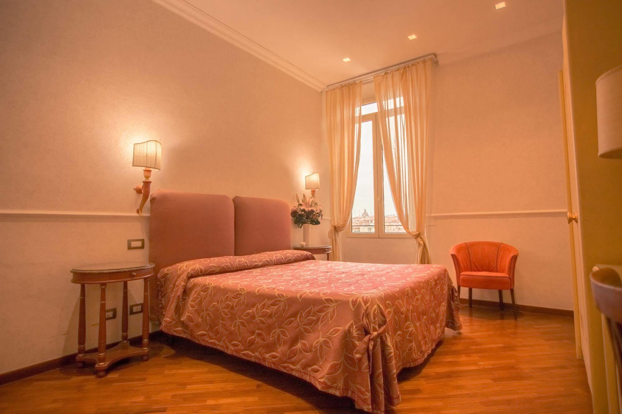 Hotel Aurora Florence Bilik gambar