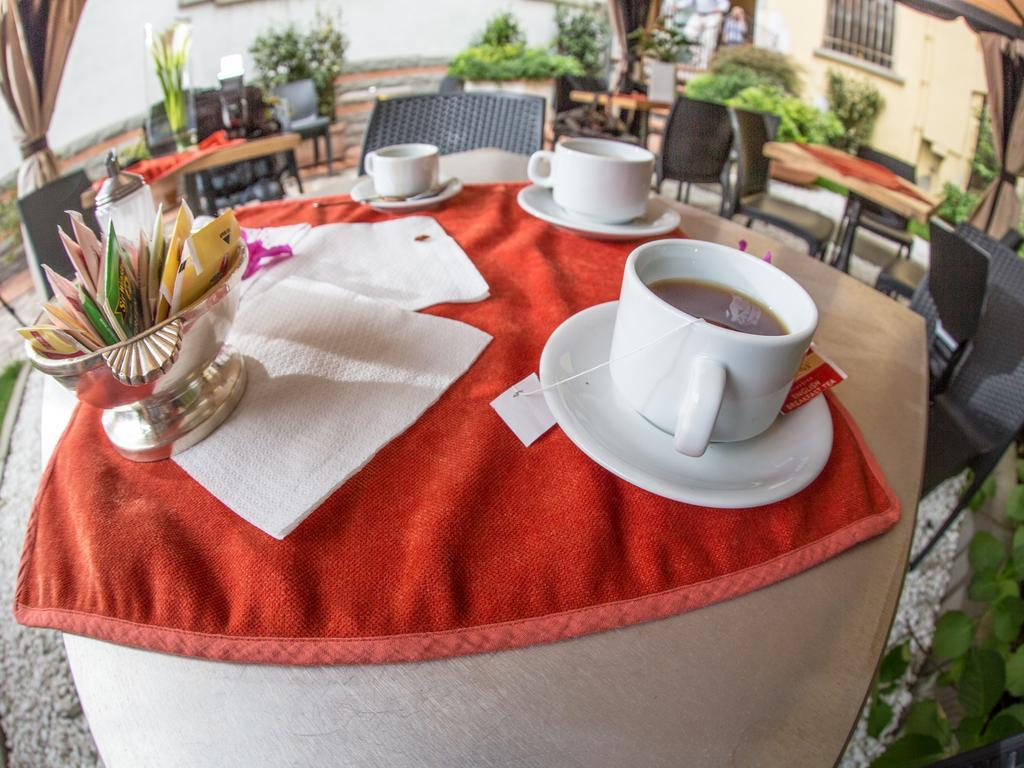 Hotel Aurora Florence Makanan gambar